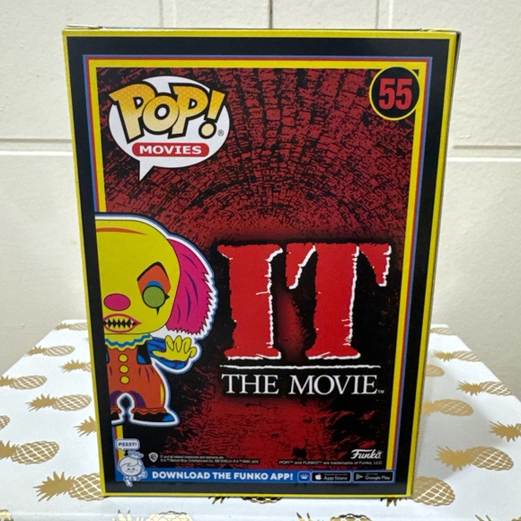 Funko Pop! Vinyl:IT-Pennywise(Black Light)-Entertainment Earth(Exclusive) #55 - Picture 3 of 3